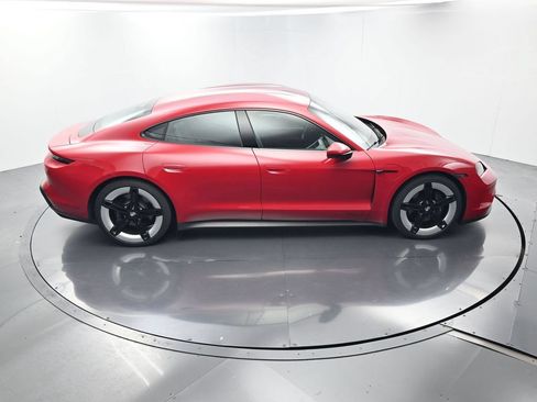 Used 2025 Porsche Taycan RWD image 36