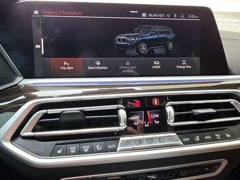Used 2021 BMW X7 xDrive40i w/ M Sport Package AWD/4WD image 58