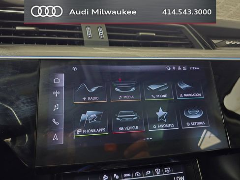 Used 2024 Audi Q8 e-tron Prestige w/ Prestige Package AWD/4WD image 25