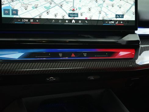Used 2025 BMW M5 w/ Carbon Package AWD/4WD image 20