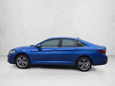 Used 2024 Volkswagen Jetta SE FWD image 8