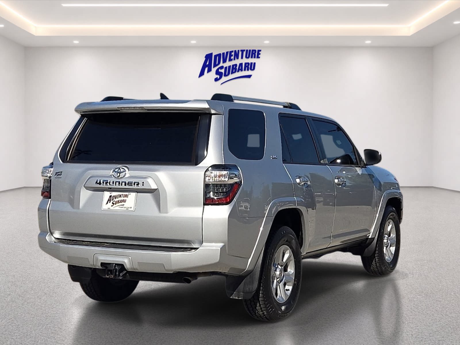 Used 2024 Toyota 4Runner SR5 RWD image 6