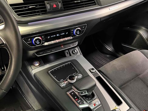 Used 2018 Audi SQ5 Prestige w/ Prestige Package image 48