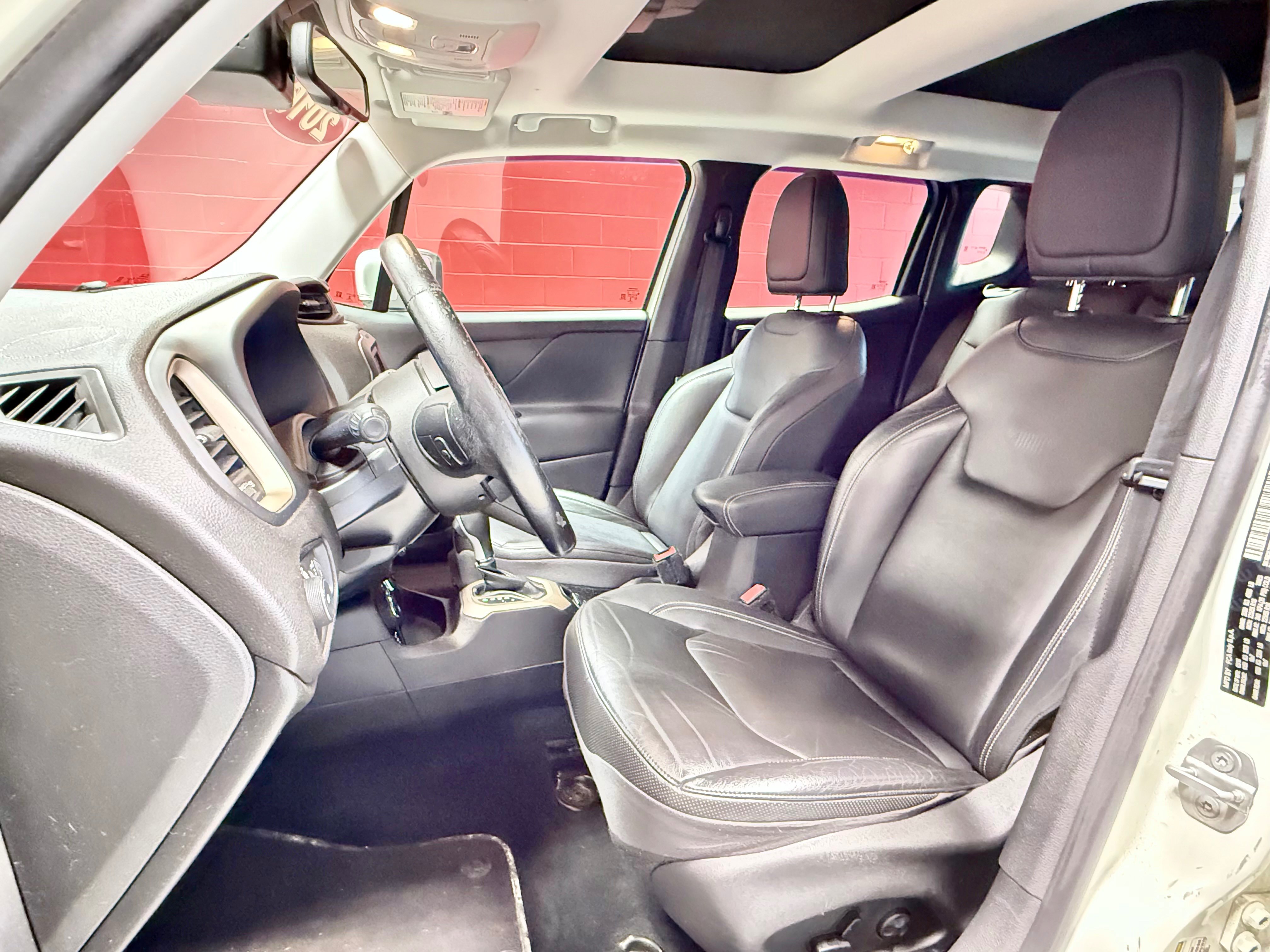 Used 2016 Jeep Renegade Limited w/ Advanced Technology Group AWD/4WD image 17