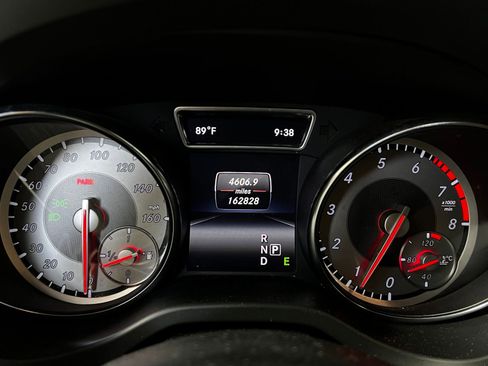 Used 2015 Mercedes-Benz GLA 250 image 10