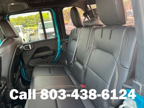 Used 2024 Jeep Wrangler Unlimited Sahara w/ Technology Group AWD/4WD image 14