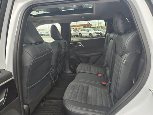 New 2026 Mitsubishi Outlander Trail Edition image 10