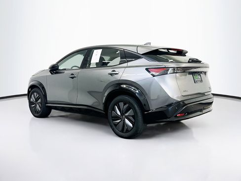 Used 2023 Nissan Ariya AWD image 5