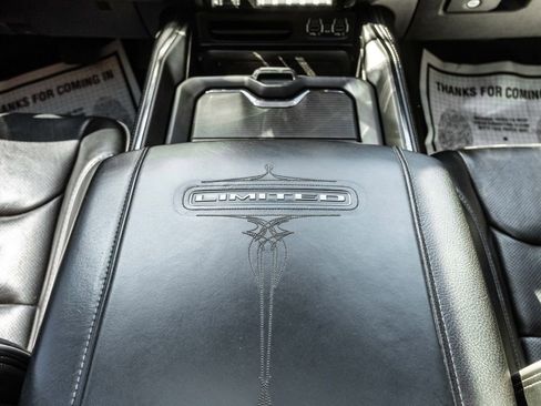 Used 2022 RAM 1500 Limited w/ Body-Colour Bumper Group image 10