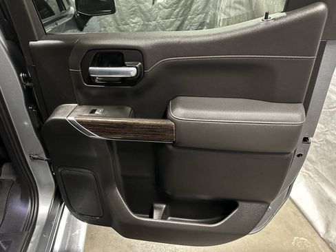 Used 2021 GMC Sierra 1500 Elevation w/ Preferred Package AWD/4WD image 9