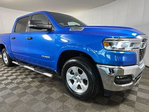 Used 2025 RAM 1500 Big Horn AWD/4WD image 2