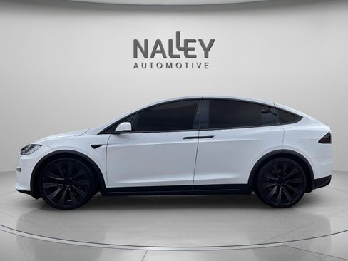 Used 2024 Tesla Model X image 3