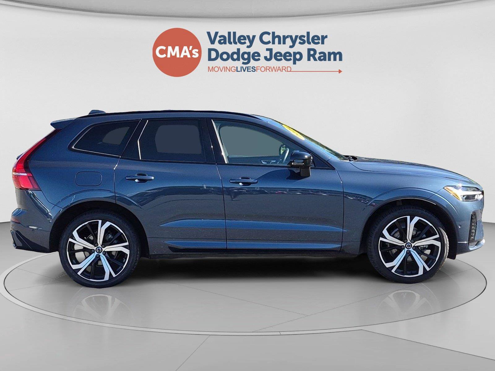 Used 2024 Volvo XC60 B5 Ultimate w/ Protection Package Premier AWD/4WD image 6