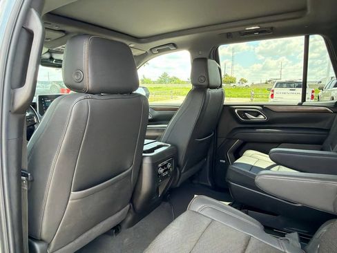 Used 2024 Chevrolet Tahoe High Country AWD/4WD image 18