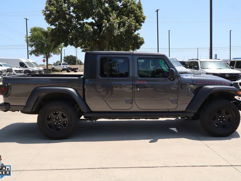 Used 2023 Jeep Gladiator Mojave w/ Trailer Tow Package AWD/4WD image 2
