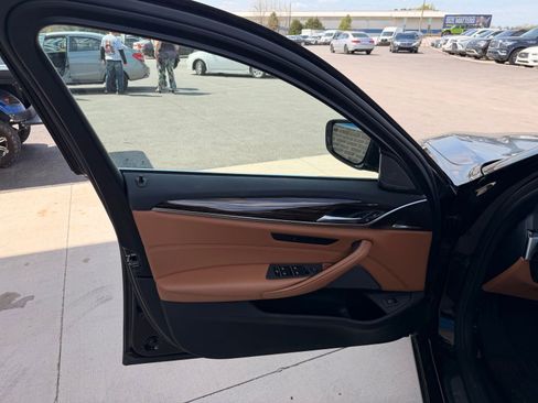 Used 2019 BMW 540i w/ Premium Package RWD image 10
