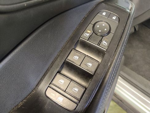 Used 2024 Nissan Rogue SV image 27