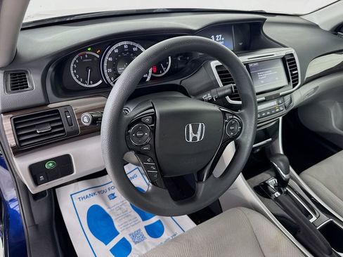 Used 2016 Honda Accord EX image 11