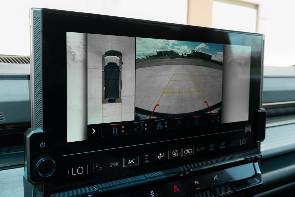 Used 2024 GMC Hummer EV 3X AWD/4WD image 26