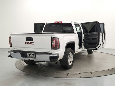 Used 2018 GMC Sierra 1500 SLT image 14