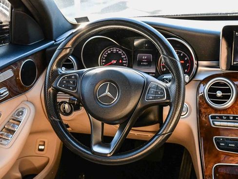 Used 2018 Mercedes-Benz C 300 Sedan image 17