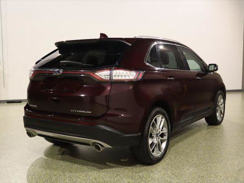 Used 2017 Ford Edge Titanium w/ Technology Package FWD image 10