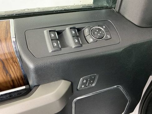 Used 2018 Ford F150 Lariat AWD/4WD image 12