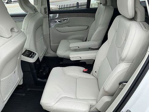 New 2026 Volvo XC90 T8 Ultra w/ Lounge Package AWD/4WD image 14
