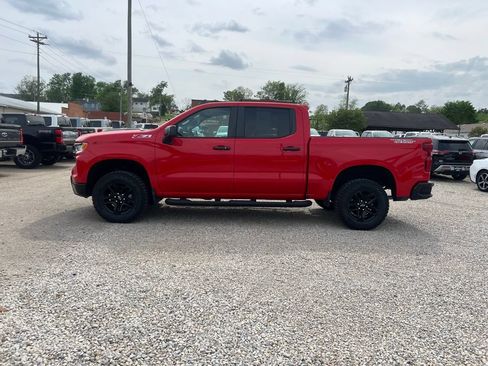 Used 2024 Chevrolet Silverado 1500 LT Trail Boss w/ Convenience Package II AWD/4WD image 5