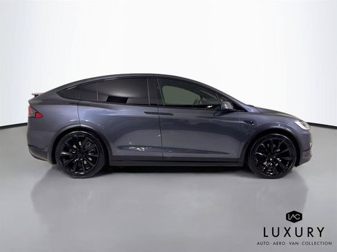 Used 2018 Tesla Model X 100D AWD/4WD image 3
