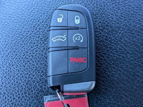 Used 2022 RAM 1500 Big Horn AWD/4WD image 33