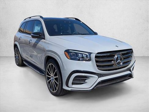 New 2026 Mercedes-Benz GLS 580 4MATIC image 6