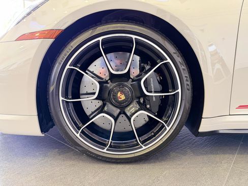 Used 2025 Porsche 911 Turbo S AWD/4WD image 35