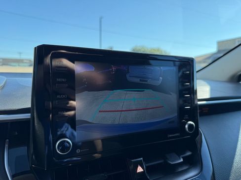 Used 2022 Toyota Corolla LE FWD image 26