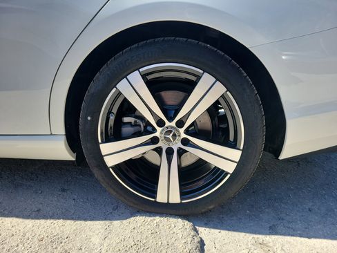 Certified 2025 Mercedes-Benz C 300 Sedan image 5