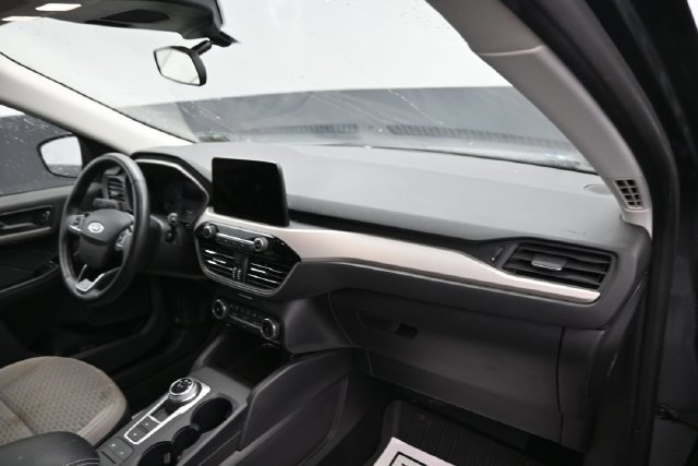 Used 2022 Ford Escape SE w/ Cold Weather Package AWD/4WD image 8