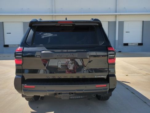 Used 2025 Toyota 4Runner TRD Off-Road Premium AWD/4WD image 6