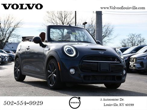 Used 2019 MINI Cooper S image 1