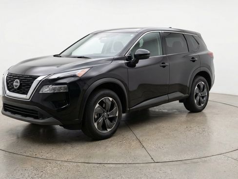 Used 2025 Nissan Rogue SV AWD/4WD image 3