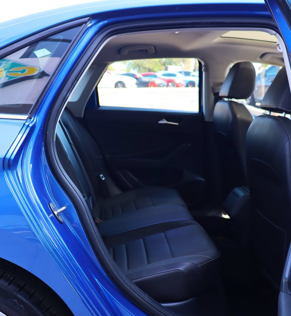 Used 2022 Volkswagen Jetta SE FWD image 28