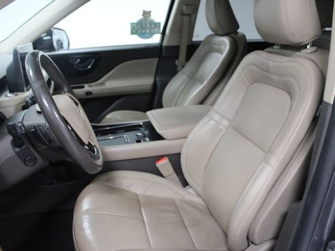 Used 2022 Lincoln Aviator Reserve image 23