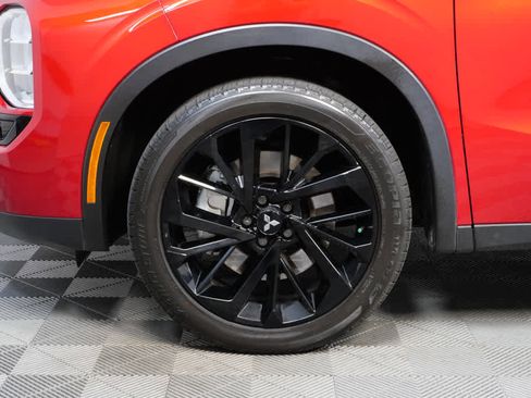 Used 2024 Mitsubishi Outlander SEL Black Edition image 36