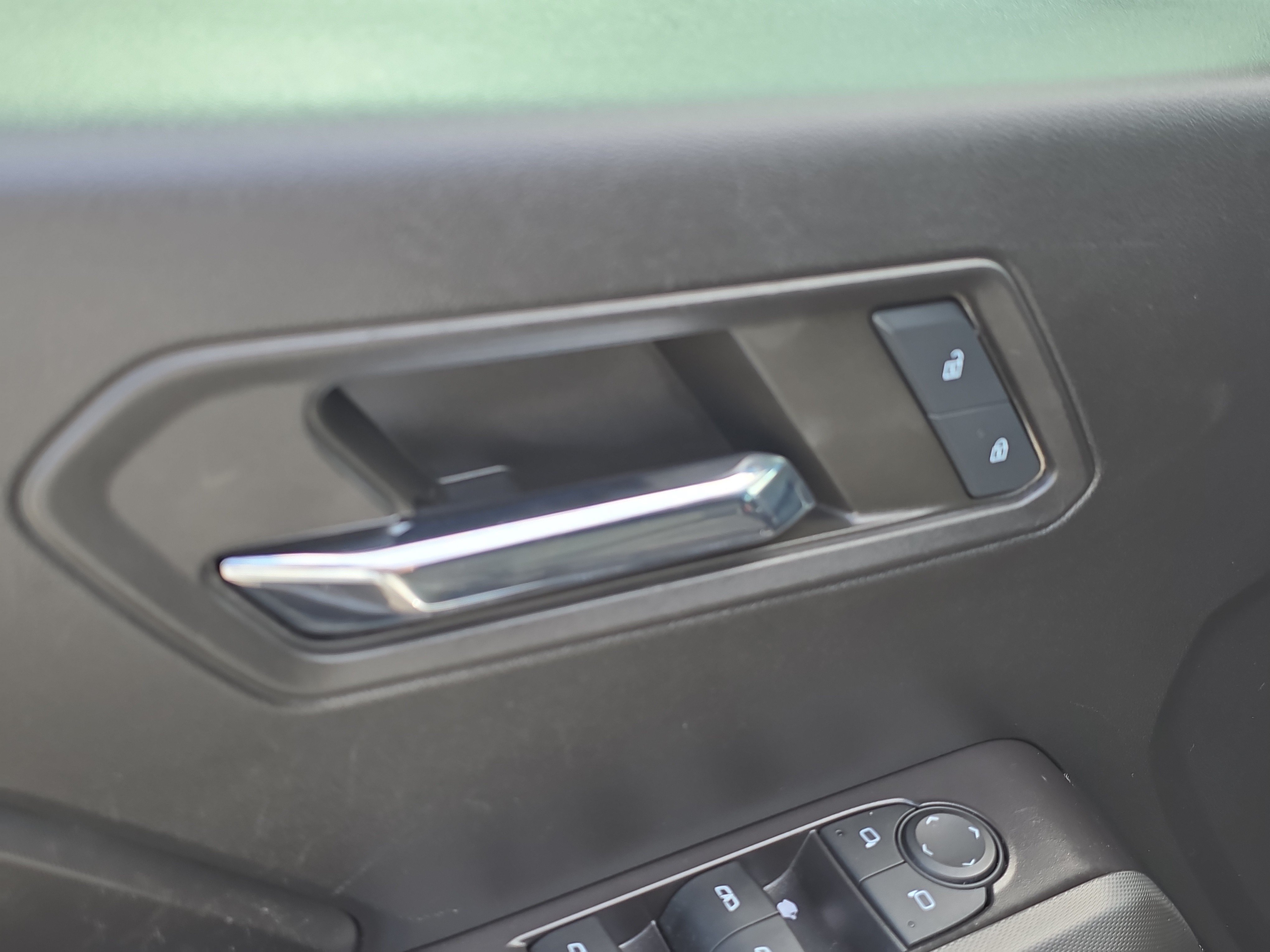 Used 2024 Chevrolet Colorado LT w/ LT Convenience Package RWD image 18