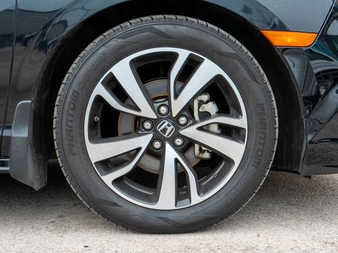 Used 2018 Honda Odyssey Elite image 13