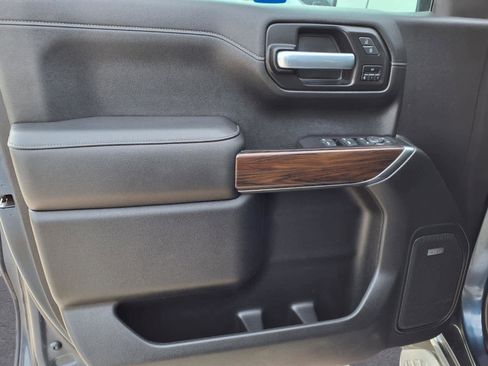 Used 2021 GMC Sierra 1500 SLT image 11