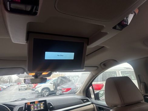 Used 2018 Honda Odyssey Touring image 15