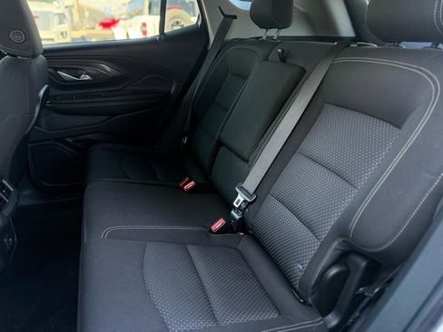 Used 2024 GMC Terrain SLE FWD image 13