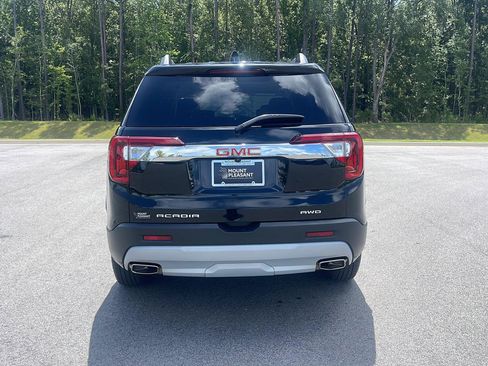 Used 2023 GMC Acadia SLT AWD/4WD image 6
