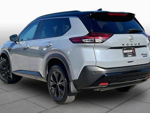 Used 2023 Nissan Rogue SV w/ SV Premium B Package AWD/4WD image 12