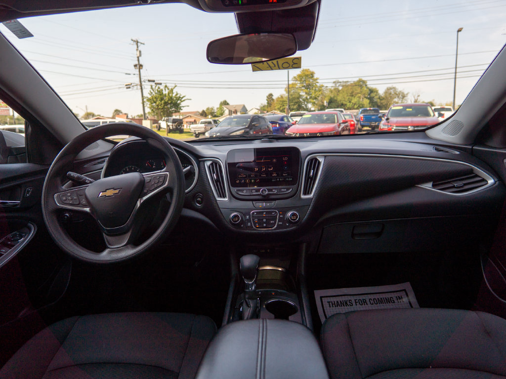 Used 2024 Chevrolet Malibu LT FWD image 13